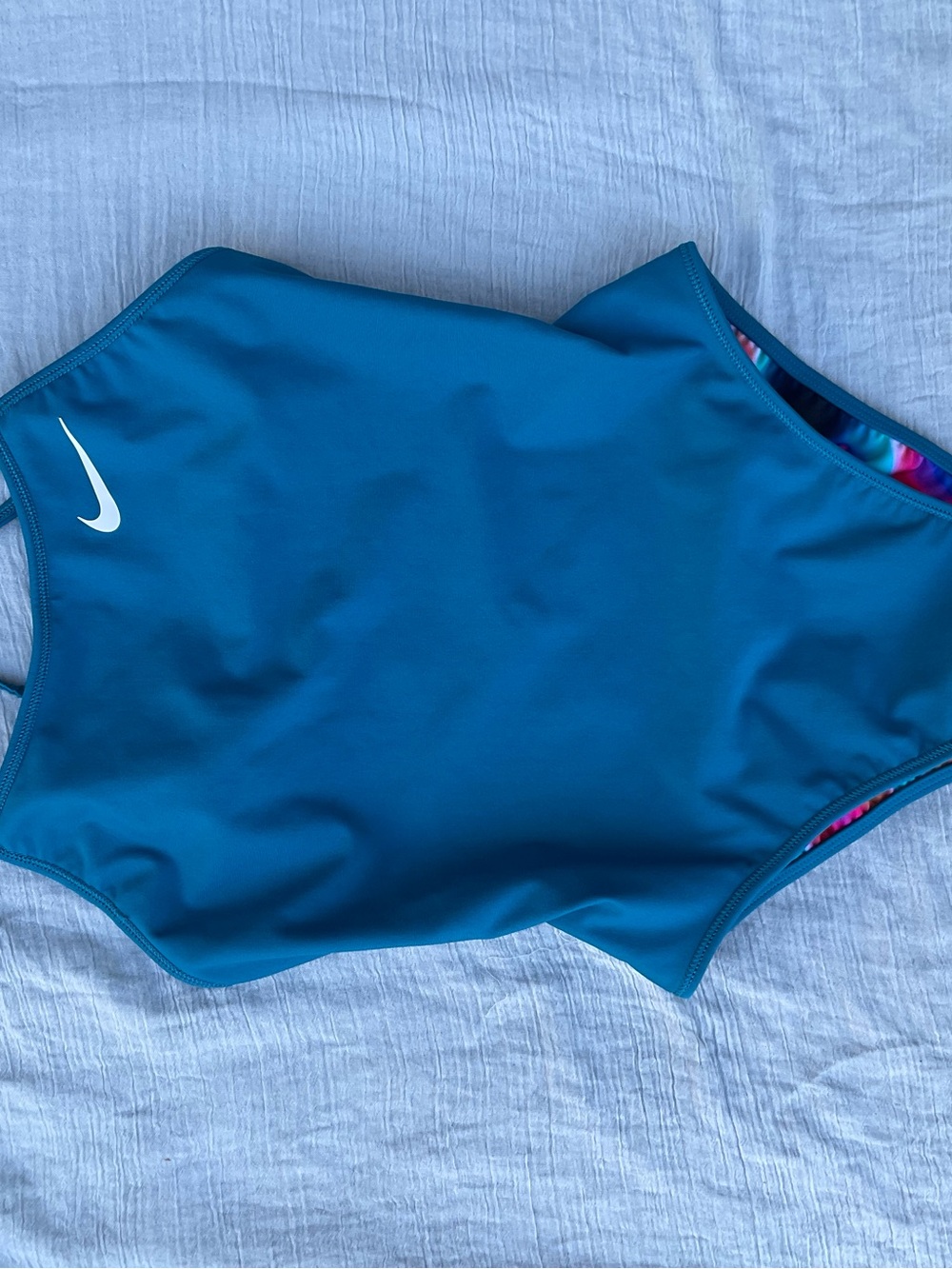 Nike Reversible Hydrastrong One-Piece Tie Back Swimsuit Women’s Small - Picture 3 of 9